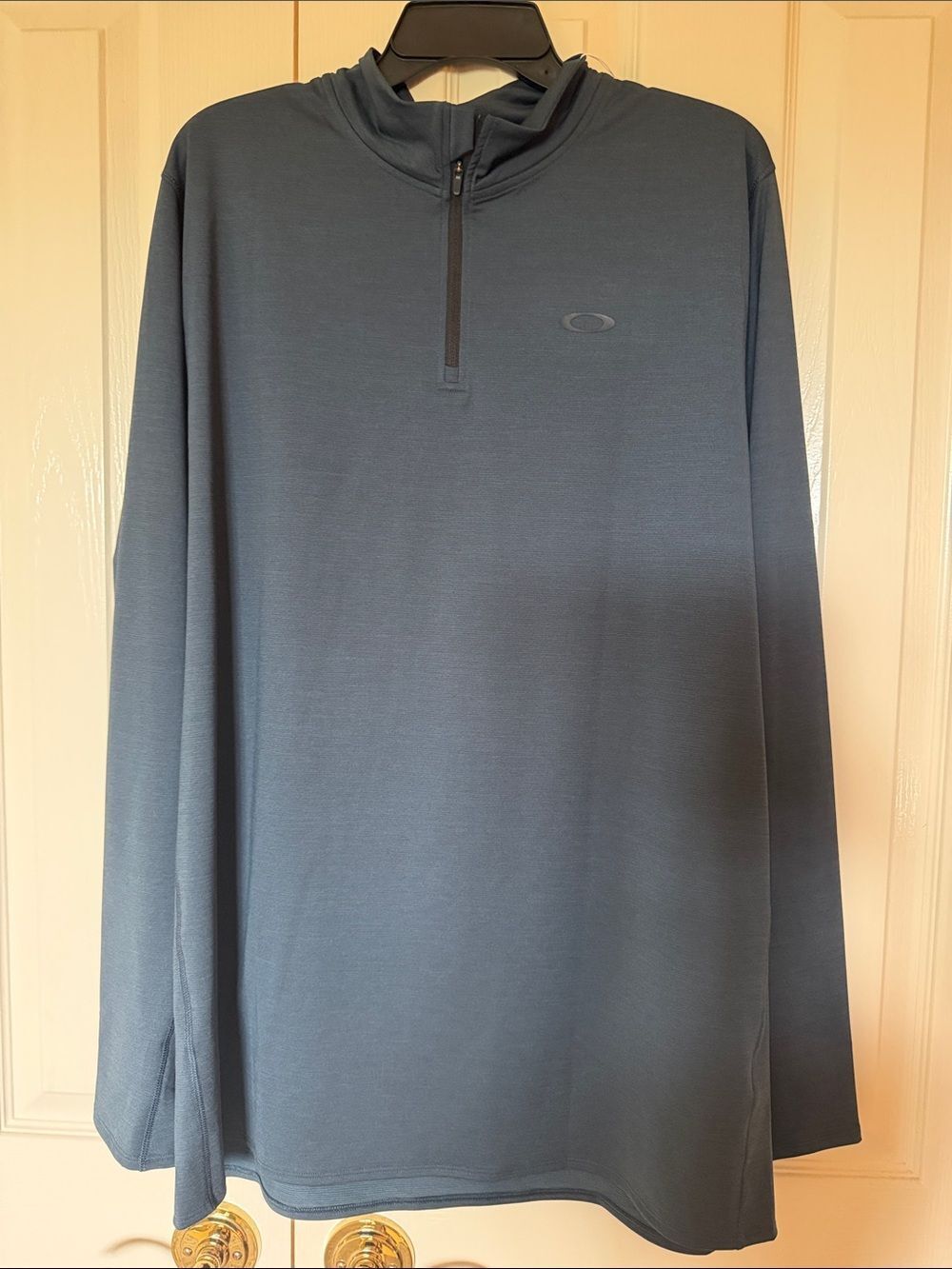Oakley Men's Half-Zip Hoodie in Slate Blue